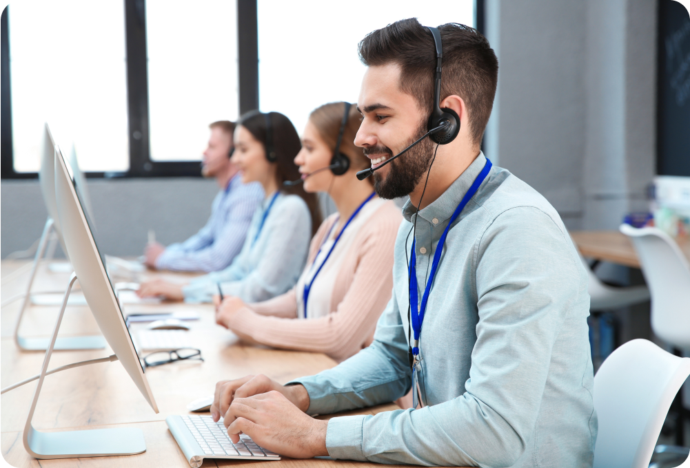 خدمة الاتصال بالعملاء 